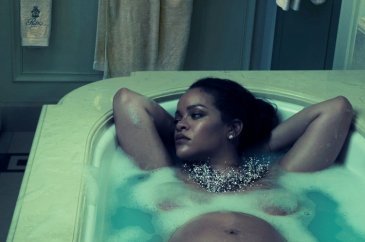 Rihanna'dan hamilelik stili açıklaması 