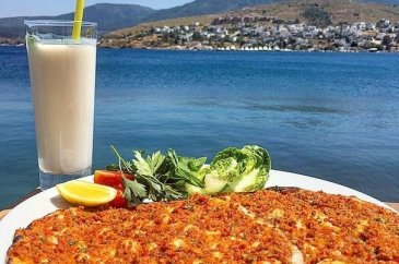 Bodrum'da bu yaz lahmacun 195 lira
