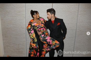 Nick Jonas ve Priyanka Chopra ilk kez paylaştı!
