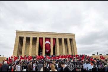 Anıtkabir'de 19 Mayıs kutlaması