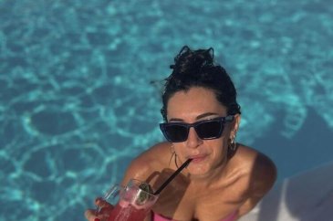 Hande Doğandemir Paris'e gidiyor

