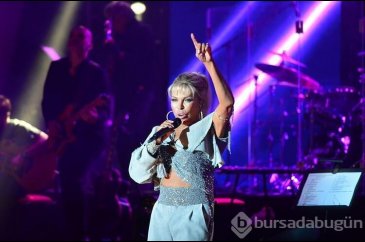 Ajda Pekkan'dan hastane ziyareti