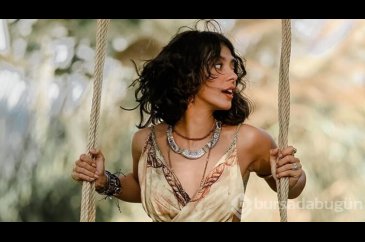 Selin Şekerci Hazal Kaya'nın oğlunu paylaştı