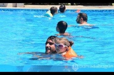 Özer hurmacı çocuklarıyla tatilde
