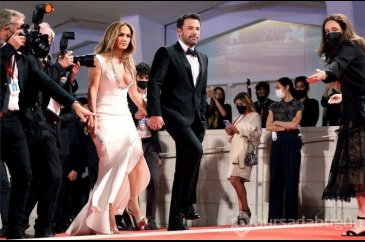 Jennifer Lopez ile Ben Affleck evlendi
