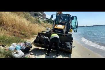 Tatilcilerden geriye tonlarca çöp kaldı
