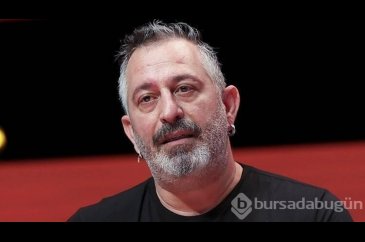 Cem Yılmaz, trafik kazası geçirdi!