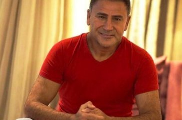 İzzet Yıldızhan, yerli otomobil için sıraya girdi