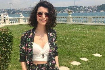 Kenan Doğulu'dan romantik kutlama