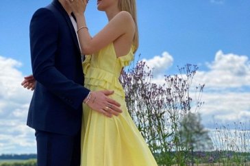 Victoria Beckham ve eşi Nicola Peltz arasında soğuk bir savaş olduğ...