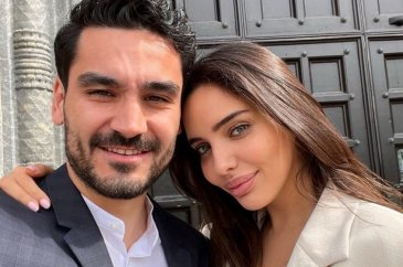 İlkay Gündoğan'ın eşi Sara Arfaoui Manchester'ı karıştırdı
