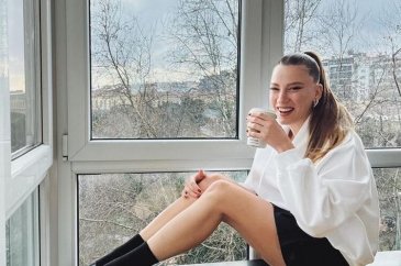 Serenay Sarıkaya'dan göz kamaştıran paylaşım