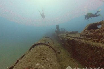Çanakkale Savaşları'nda batan HMT Lund ve HMS Louis gemilerine dalı...