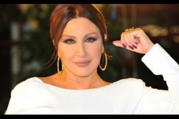 Nükhet Duru: Tayt olayına bir dur deyin artık
