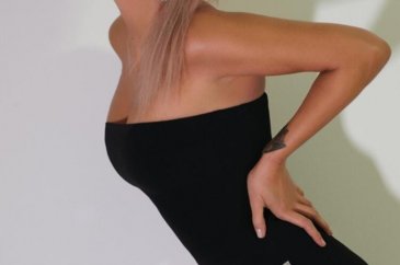 Hande Yener tatile dedi ameliyata gitti