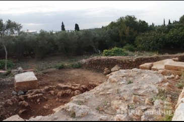 Bursa Gölyazı'daki 1900 yıllık antik tiyatro gün yüzüne çıkıyor