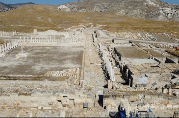 Tripolis'te 1500 yıllık taş kesme atölyesi ortaya çıkarıldı
