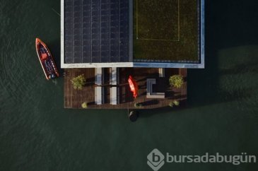 Türünün tek örneği 'Yüzen Ofis'!