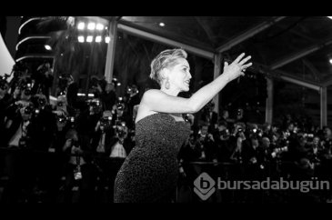 Sharon Stone hayranlarına seslendi