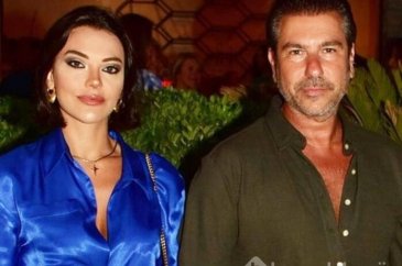 Tuvana Türkay çaldı, İzzet Antebi söyledi
