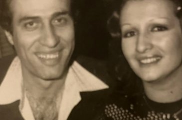 Gül Sunal eşi Kemal Sunal'ın doğum gününü kutladı