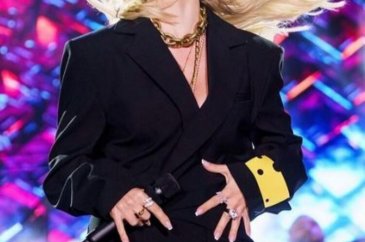 Hadise sessizliğini bozdu