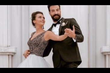 Hande Soral, minik oğluyla alışverişte
