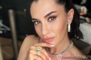 Hande Doğandemir'in göğüs dekolteli pozuna beğen yağdı