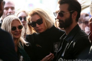 Şarkıcı Sıla Gençoğlu'nun babası son yolculuğuna uğurlandı
