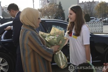Emine Erdoğan, Ukrayna'dan gelen yetim çocuklarla buluştu
