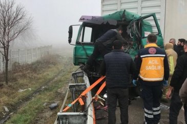 Bursa'da yoğun sis nedeniyle 9 farklı kaza meydana geldi