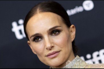 Natalie Portman'dan Kanye West'in Hitler sevgisine yanıt