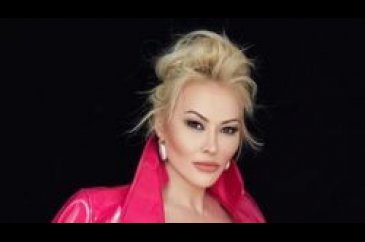 Aylin Coşkun Paris'te soyuldu