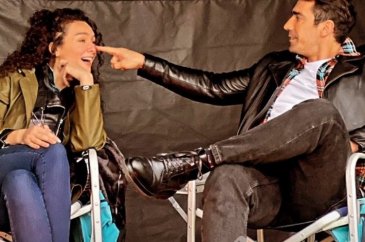 Birce Akalay'dan İbrahim Çelikkol'a aşk şarkılı armağan