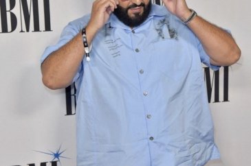 Ünlü boksör Mike Tyson ve DJ Khaled Kabe'ye gitti