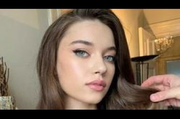Afra Saraçoğlu'nun annesini gören ablası sandı