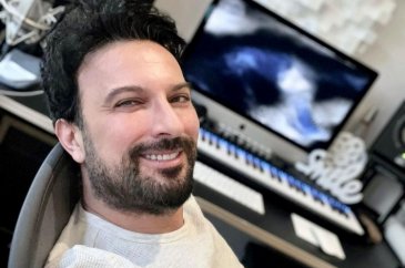 Tarkan ailesini paylaştı