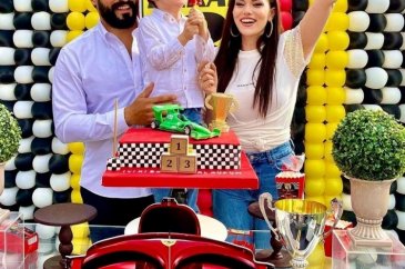 Fahriye Evcen ve Burak Özçivit'in ikinci çocuklarının adı belli oldu