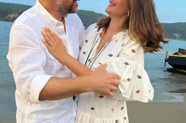 Bergüzar Korel makyajsız halini paylaştı