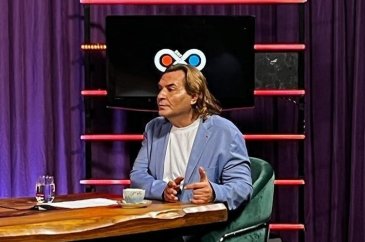 Armağan Çağlayan sinirlendi