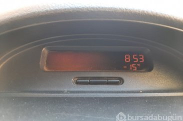 Kars'ta termometre eksi 15'i gösterdi