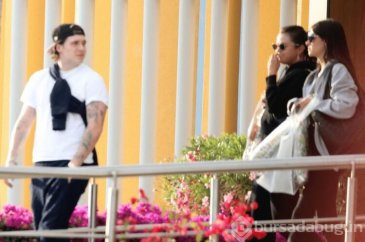 Selena Gomez kendine yeni arkadaş buldu
