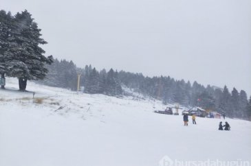 Beklenen kar uludağa düştü