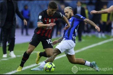 Hakan Çalhanoğlu'dan İtalya'da 3. kupa