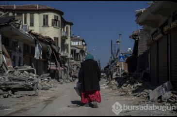 Deprem bölgesinde 14. gün: Yıkımın ardından geriye kalanlar...