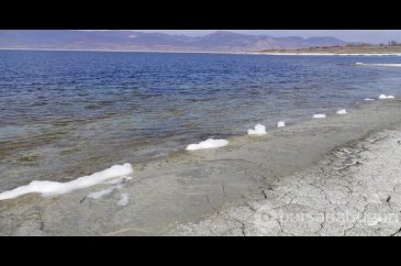 Burdur Gölü köpürdü
