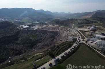 Hafriyat kamyonlarının biri gitmeden diğeri geliyor