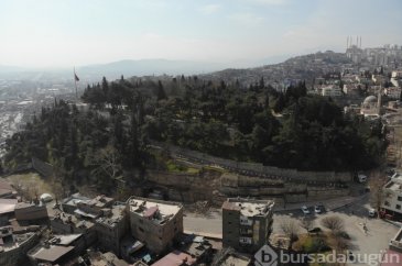 Tarihi Kale depremde ayakta kaldı