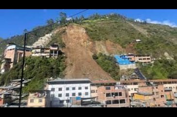 Peru'da toprak kayması
