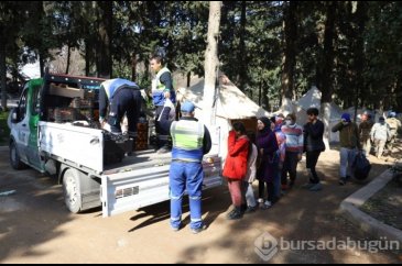 Bursa'dan depremzedeye meyve-sebze 